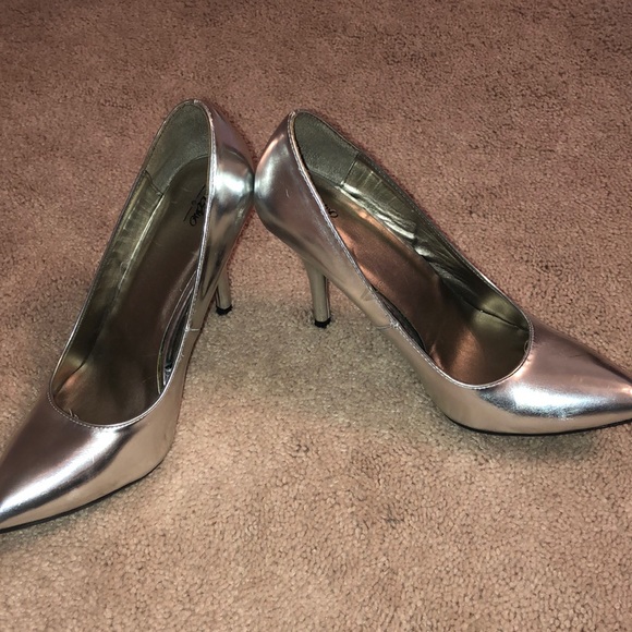 👠 Mossimo Supply Co. Heels Size 8.5 👠 - Picture 4 of 5